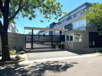 Casa · 200m² · 5 Ambientes · 2 Cocheras · Casa en Alquiler en Lomas de San Isidro, San Isidro, G. B. a. Zona Norte