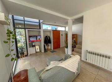 Departamento · 84m² · 3 Ambientes · 3 Cocheras · Departamento Dúplex en Venta en Manuel B. Gonnet, La Plata, G. B. a. Zona Sur