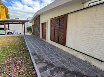 Casa de 5 ambientes, Las Heras · Casa 3 Habitaciones en Cercanias de Barrio Ujemvi, Las Heras, Mendoza