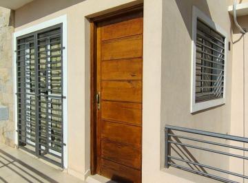 PH de 6 ambientes, Guaymallén · Alquila Departamento de 2 Habitaciones en Guaymallén en Barrio Privado