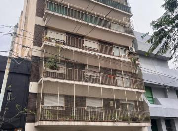 Frente Edificio · Departamento de 2 Ambientes en Floresta