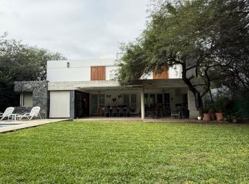 Casa de 5 ambientes, La Calera · Venta Casa 4 Dorm. Piscina - Zona Plana Country La Rufina