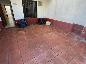 PH de 2 ambientes, Tres de Febrero · Alquiler Dos Ambientes con Patio y Cochera. Sin Expensas