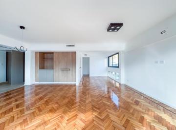 Departamento · 110m² · 4 Ambientes · 1 Cochera · Departamento 3 Dorm., Reciclado a Nuevo, Suite, Martin