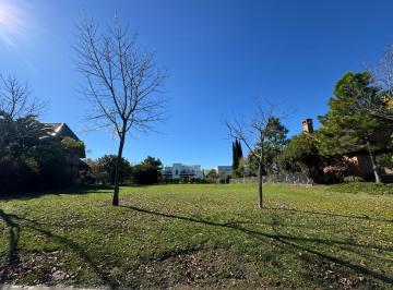 Terreno · 898m² · Terreno en Venta en Los Castores, Nordelta