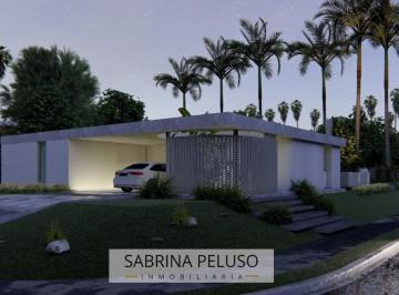 Casa · 178m² · 4 Ambientes · 1 Cochera · Casa en Venta en Prados del Oeste