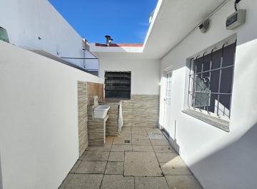 PH · 40m² · 2 Ambientes · PH en Bernal