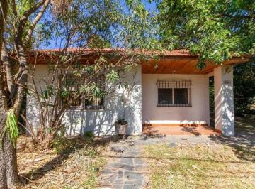 Casa · 41m² · 2 Ambientes · 1 Cochera · Venta Casa a Reciclar con Pileta en Maschwitz