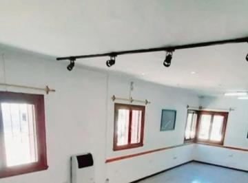 Casa · 220m² · 9 Ambientes · 2 Cocheras · Casa 9 Ambientes Zona Chauvin Mar del Plata