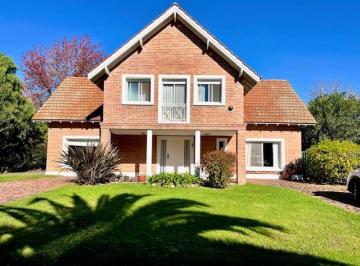 Casa de 5 ambientes, Pilar · Casa en Venta Bc " La Rinconada "Lote Central, 4 Dorm.