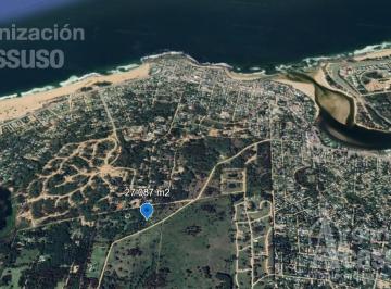Campo · 400m² · 8 Dormitorios · 2 Cocheras · Chacra en La Barra