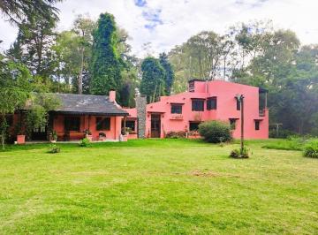 Quinta vacacional · 700m² · 4 Dormitorios · 4 Cocheras · Increible Quinta Venta - Pilará