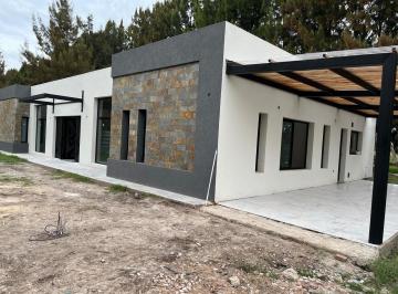 Casa · 173m² · 4 Ambientes · Amplia Casa en Venta Miralagos II Lote 26 B Apto Banco