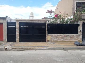 Casa de 3 ambientes, Lomas de Zamora · Excelente Propiedad con Gge