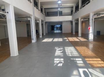Oficina comercial · 2000m² · Edificio de Oficinas en Block 1960 m²