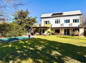 Casa de 6 ambientes, Pilar · Casa en Venta Bc " La Rinconada " Lote Central, Acceso Impecable