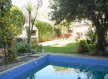 Casa · 140m² · 7 Ambientes · 2 Cocheras · Venta/ Permuta Fisherton, Rosario 2 Dorm. con Jardín y Pileta.