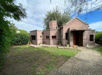 Casa · 149m² · 5 Ambientes · 2 Cocheras · Casa en Venta 3 Dorm. en Mendiolaza.