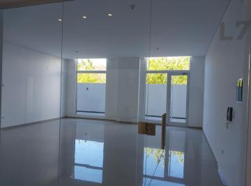 Local comercial · 48m² · 1 Ambiente · Alquiler de Local en Complejo Veneto 8