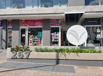 Local comercial de 1 ambiente, Villa Carlos Paz · Alquiler de Local/oficina con Baño Propio - Complejo Veneto 8