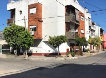 Departamento de 3 ambientes, La Matanza · Departamento 3amb C/cochera y Patio Lomas del Mirador Naon 695