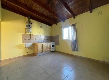 PH · 28m² · 2 Ambientes · Venta - PH de un Dormitorio - Barrio Belgrano, Rosario.