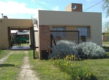 Casa · 80m² · 4 Ambientes · 1 Cochera · Venta - Casa de 2 Dorm. Cochera - Tierra de Sueños 2, Roldán.