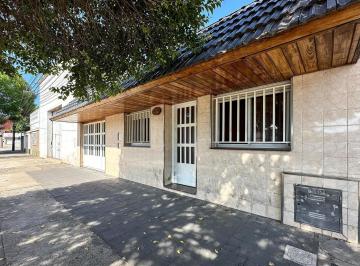 Casa · 136m² · 3 Ambientes · 1 Cochera · Casa en Zona Sur
