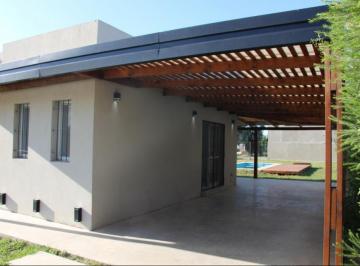 Casa · 100m² · 4 Ambientes · 2 Cocheras · Casa en Funes a Estrenar