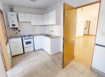 Departamento · 85m² · 4 Ambientes · Departamento 3 Dorm. en Lourdes