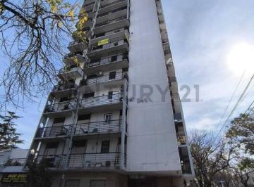 Departamento · 42m² · 2 Ambientes · Excelente 2 Ambientes Al Frente con Balcón en Alquiler en El Barrio de Villa General Mitre.