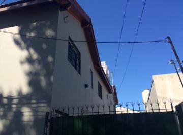Casa · 65m² · 3 Ambientes · 1 Cochera · Casa - Centro (S. Mig.)