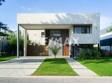 Casa · 180m² · 4 Ambientes · 2 Cocheras · Casa en Venta en El Principado Canning San Vicente