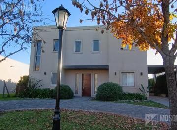 Casa · 125m² · 4 Ambientes · Venta Casa en San Eduardo Pilar del Este