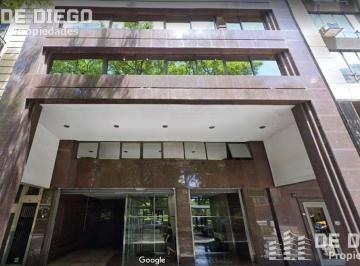 Oficina comercial · 250m² · 6 Ambientes · 2 Cocheras · Excelente Oficina de 250 m² con 2 Cocheras, Frente a Plaza Roma, San Nicolas, Capital.