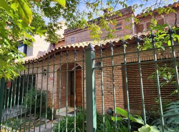 Casa · 224m² · 5 Ambientes · 1 Cochera · Venta Casa en La Horqueta 3 Dorm.