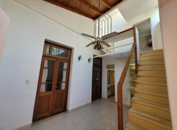PH · 81m² · 4 Ambientes · PH en Venta 4 Ambientes Villa Urquiza con Terraza Propia