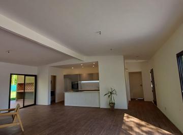 Casa · 131m² · 4 Ambientes · 2 Cocheras · Casa Alquiler Vivienda Barrio Cerrado Solar de Álvarez, Francisco Álvarez