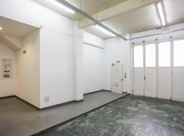 Bodega-Galpón · 760m² · 7 Ambientes - Javier Diaz · Empresa con Depósito y Oficinas