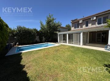 Casa · 173m² · 6 Ambientes · 1 Cochera · Casa en B C La Candela
