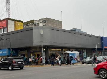 Local comercial · 471m² · Oportunidad Única: Amplio Local en Alquiler en La Mejor Zona