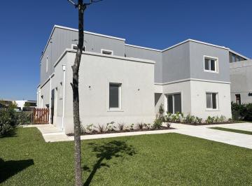 Casa · 402m² · 7 Ambientes · 2 Cocheras · Casa Venta Al Agua Virazón Nordelta 5 Dorm. Suite Galeria Parrilla Pileta