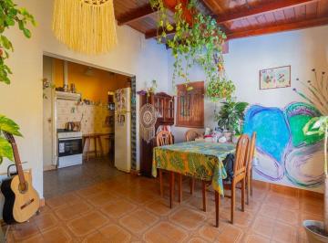 Casa · 142m² · 4 Ambientes · Venta Casa 4 Amb Multifamiliar en Boulogne!