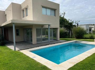 Casa · 180m² · 4 Ambientes · 2 Cocheras · Venta Casa 4 Amb C/pileta Barrio Cerrado Sta Elena