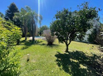Casa · 50m² · 1 Ambiente · 1 Cochera · Venta - Propiedad en Pueblo Esther