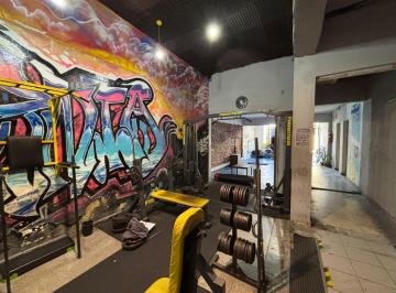 Local comercial · 285m² · 3 Ambientes · Local en Venta - 300 m² - La Plata