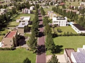 Terreno · 947m² · Lote a Laguna en Principado Ciudad Náutica. Canning - San Vicente.