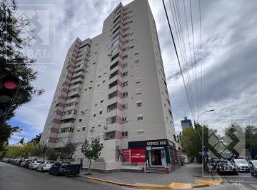 Departamento · 82m² · 4 Ambientes · 1 Cochera · Departamento Alquiler Centro, 3 Dorm., 2 Baños, Balcón y Cochera