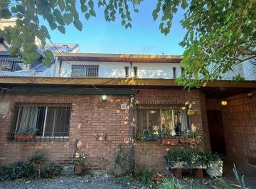Casa · 191m² · 5 Ambientes · 1 Cochera · Casa en Beccar con 4 Dorm. y Jardin