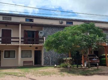 Casa · 64m² · 4 Ambientes · Triplex en Venta - 3 Dorm. 2 Baños - 93 m² - Mar del Tuyú